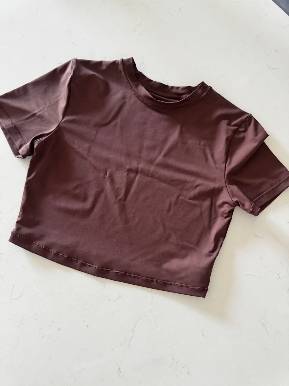 SKIMS Brown Stretch Crop T-Shirt Short Sleeve Size Medium